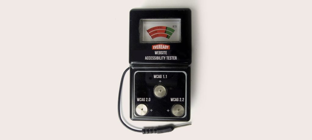 Ein Batterie-Tester für kleine runde Batterien, Text umgewandelt zu Website Accessibility Tester